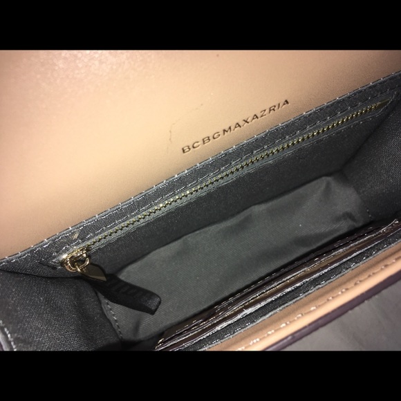 Authentic BCBGMAXAZRIA Elenora Brown Leather Sling Bag - Picture 6 of 15